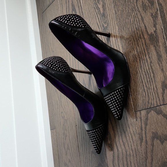 Guess Pumps - Picture 3 of 8